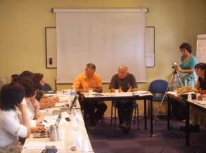 Table ronde sur la recherche dans le mouvement Freinet en août 2007, filmée et transcrite et publié dans les actes du stage de formation internationale de formation à la pédagogie Freinet